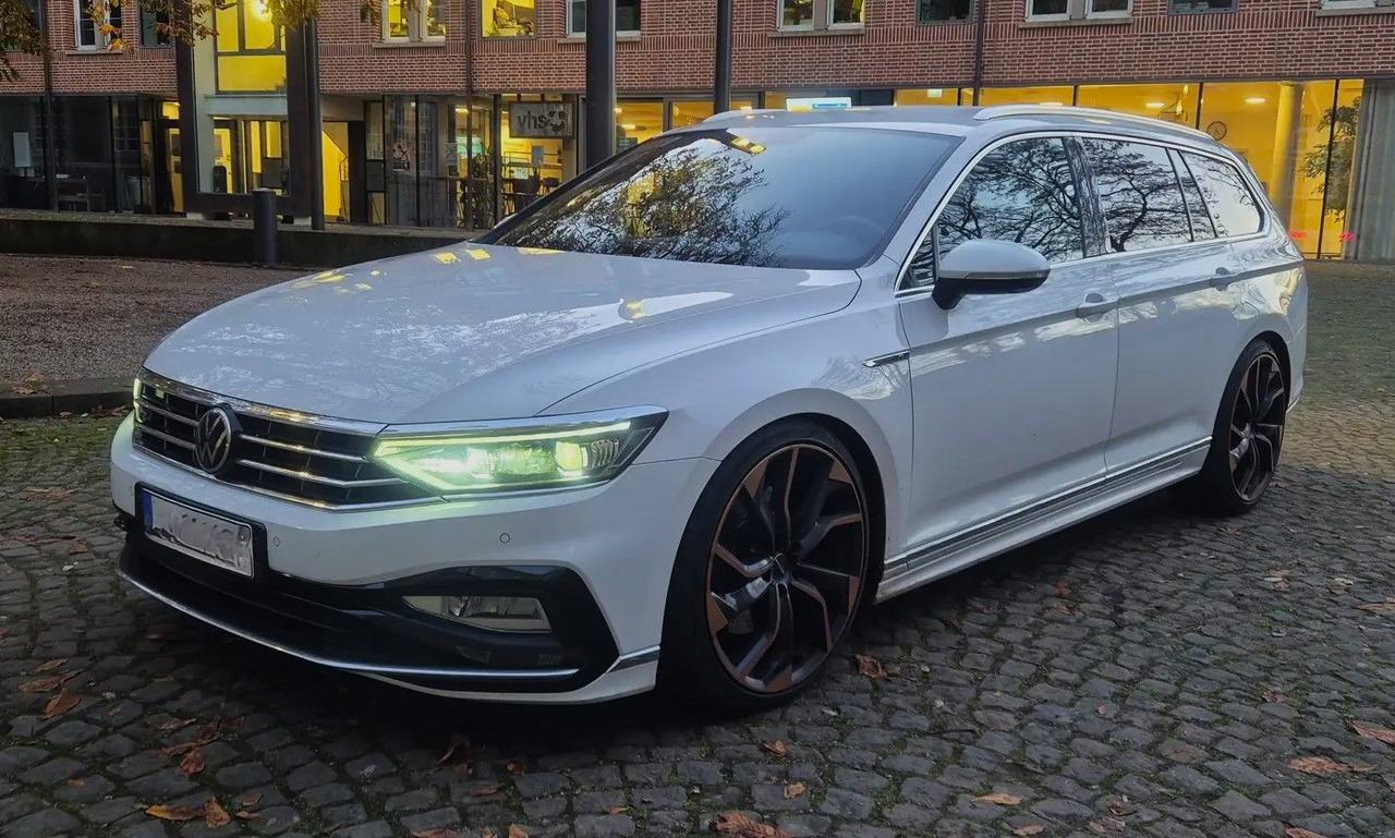 Volkswagen Passat 4-motion R line 9x20 Zoll - Karavan: slika 1 Volkswagen Passat 4-motion R line 9x20 Zoll - Karavan: slika 1