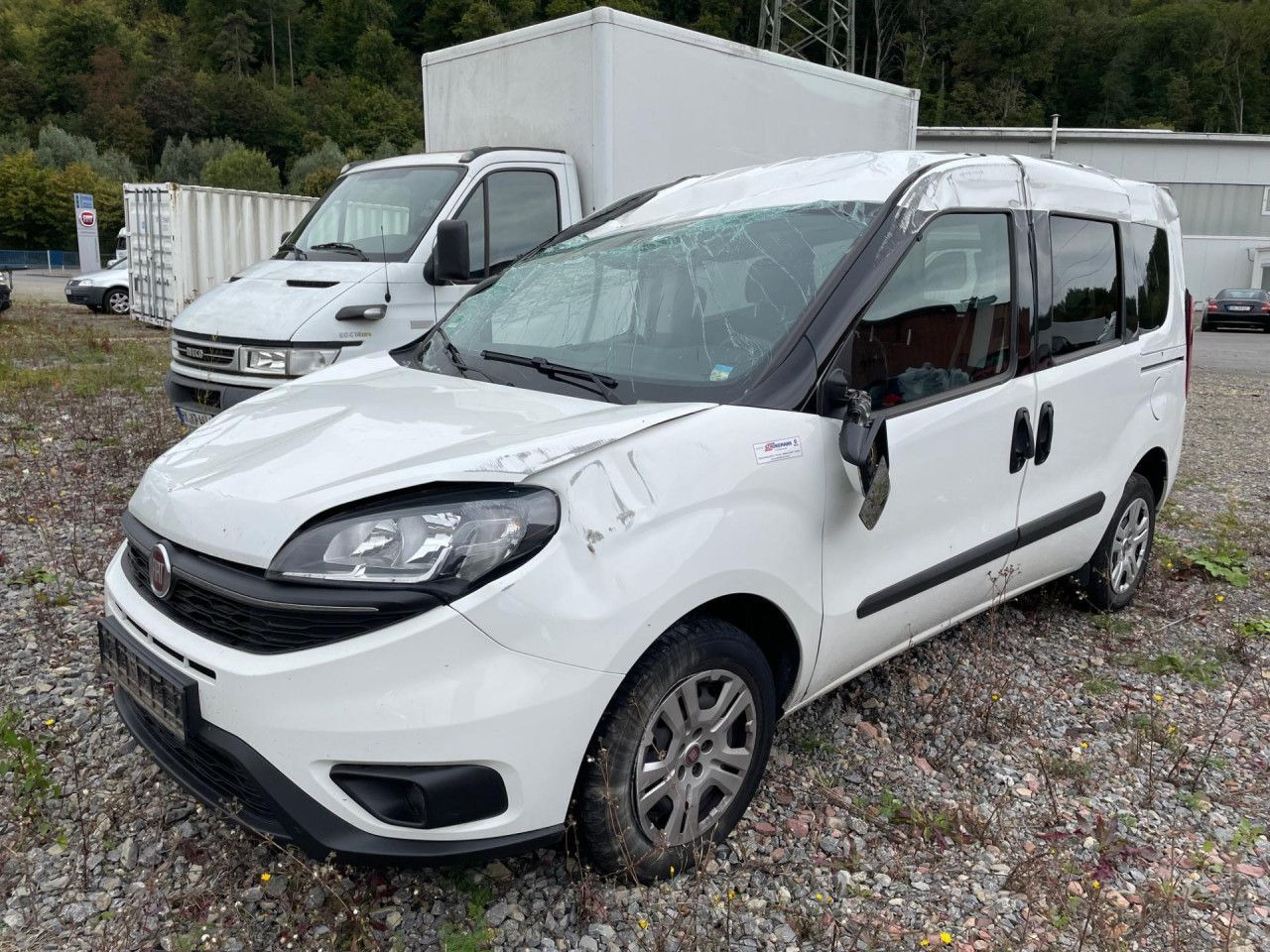 Fiat Doblo Maxi 1.6 M-Jet Euro6 Klima ZV - Putnički kombi: slika 2 Fiat Doblo Maxi 1.6 M-Jet Euro6 Klima ZV - Putnički kombi: slika 2