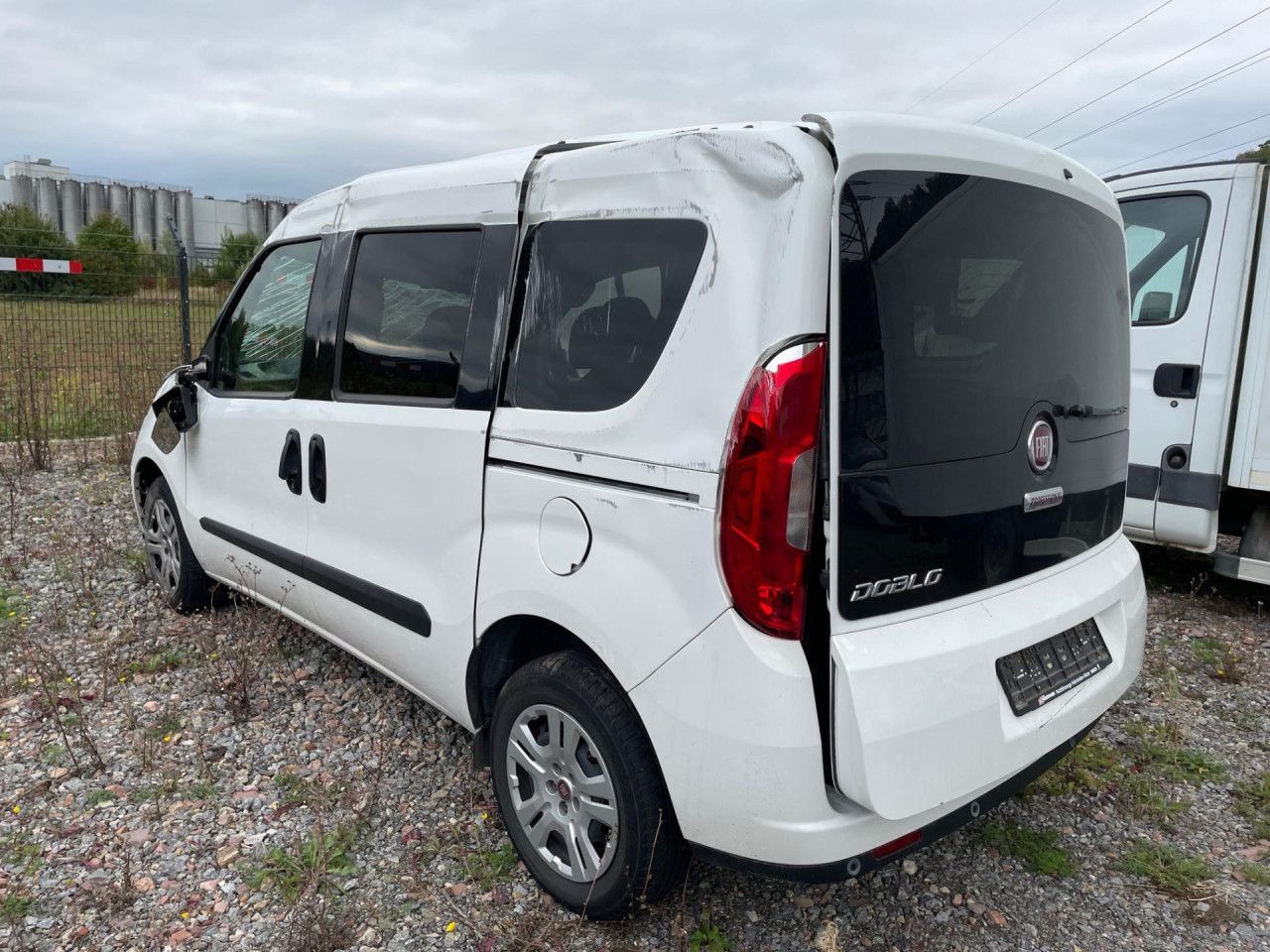 Fiat Doblo Maxi 1.6 M-Jet Euro6 Klima ZV - Putnički kombi: slika 5 Fiat Doblo Maxi 1.6 M-Jet Euro6 Klima ZV - Putnički kombi: slika 5