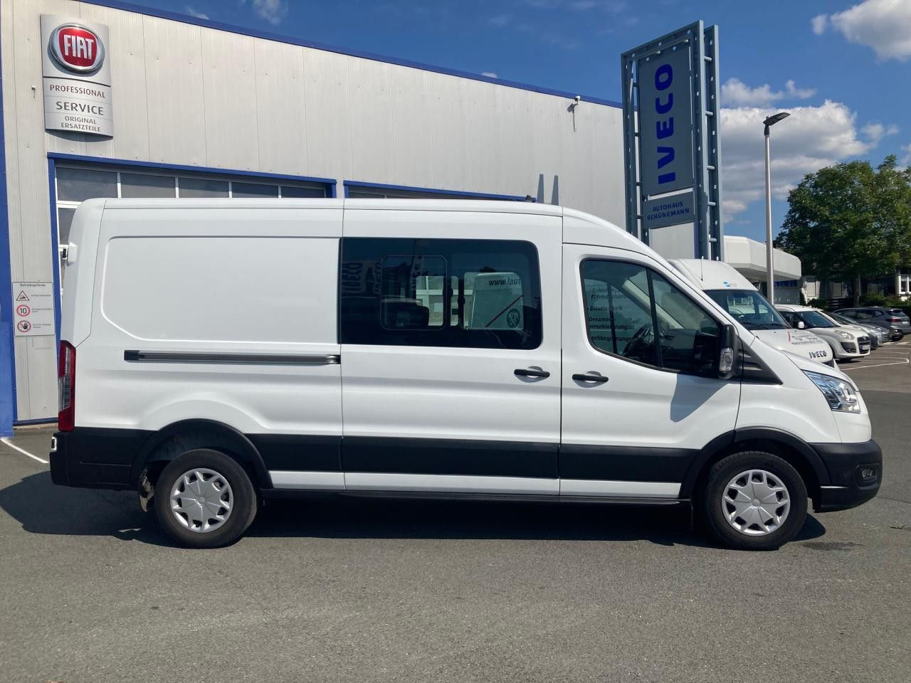 Ford Transit 350 L3H2 MIXTO Euro6 Klima AHK Ford Transit 350 L3H2 MIXTO Euro6 Klima AHK - Furgon: slika 3 Ford Transit 350 L3H2 MIXTO Euro6 Klima AHK Ford Transit 350 L3H2 MIXTO Euro6 Klima AHK - Furgon: slika 3