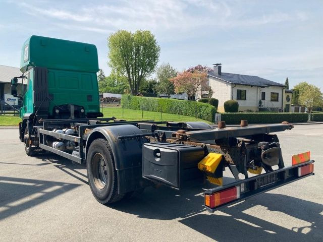 Iveco Stralis AT190S31/FP CM TOPSLEEPER Euro5 Intarder - Kamion za prevoz kontejnera/ Kamion sa promenjivim sandukom: slika 5 Iveco Stralis AT190S31/FP CM TOPSLEEPER Euro5 Intarder - Kamion za prevoz kontejnera/ Kamion sa promenjivim sandukom: slika 5