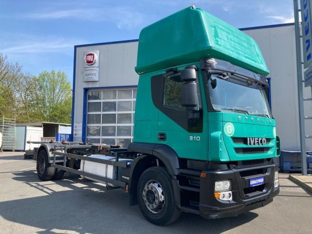 Iveco Stralis AT190S31/FP CM TOPSLEEPER Euro5 Intarder - Kamion za prevoz kontejnera/ Kamion sa promenjivim sandukom: slika 1 Iveco Stralis AT190S31/FP CM TOPSLEEPER Euro5 Intarder - Kamion za prevoz kontejnera/ Kamion sa promenjivim sandukom: slika 1