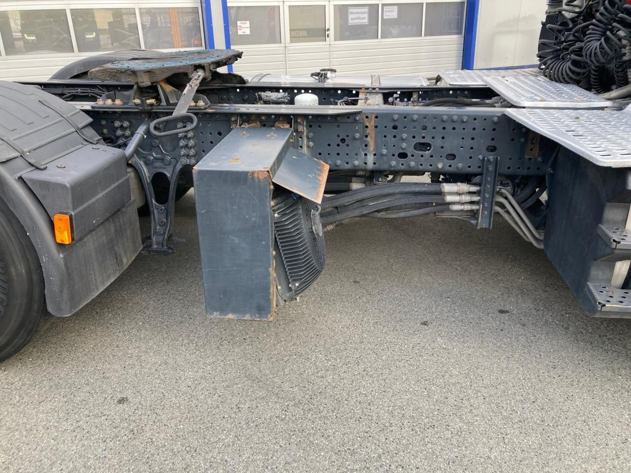 Tegljač Iveco X-Way IVECO AS440X46 T/P ON (HI-TRACTION) Euro6 Iveco X-Way IVECO AS440X46 T/P ON (HI-TRACTION) Euro6: slika 6 Tegljač Iveco X-Way IVECO AS440X46 T/P ON (HI-TRACTION) Euro6 Iveco X-Way IVECO AS440X46 T/P ON (HI-TRACTION) Euro6: slika 6