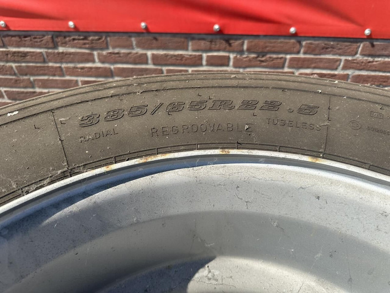 4 Banden 385/65/22.5 - Nieuw - Guma za Kamion: slika 5 4 Banden 385/65/22.5 - Nieuw - Guma za Kamion: slika 5