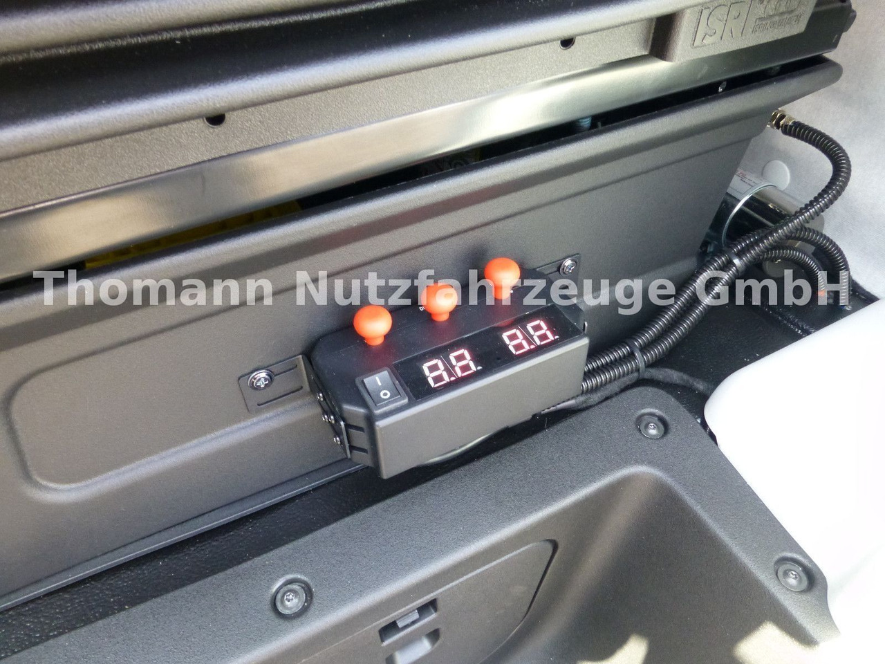 Šlep vozilo Iveco Daily 35S18 Autotransporter Aut. Luftfed. NAVI: slika 20