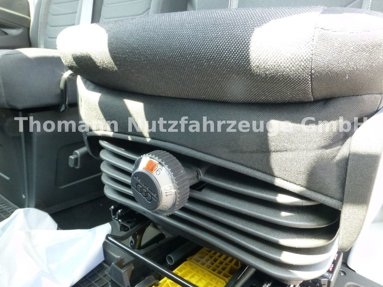 Šlep vozilo Iveco Daily 35S18 Autotransporter Aut. Luftfed. NAVI: slika 19