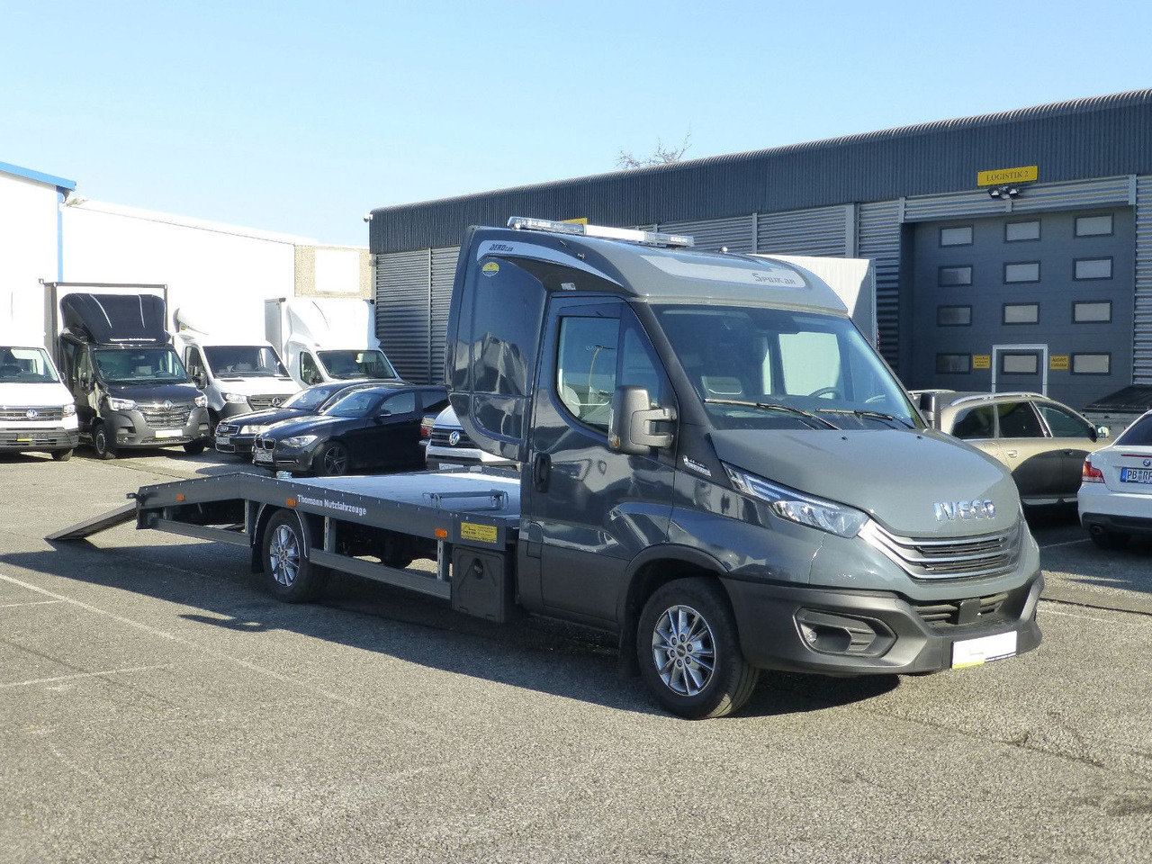 Iveco Daily 35S18 Autotransporter NAVI Schlafkabine - Šlep vozilo: slika 5 Iveco Daily 35S18 Autotransporter NAVI Schlafkabine - Šlep vozilo: slika 5