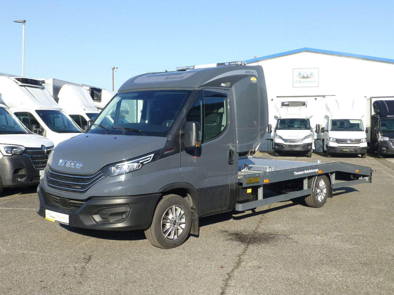 Iveco Daily 35S18 Autotransporter NAVI Schlafkabine - Šlep vozilo: slika 1 Iveco Daily 35S18 Autotransporter NAVI Schlafkabine - Šlep vozilo: slika 1