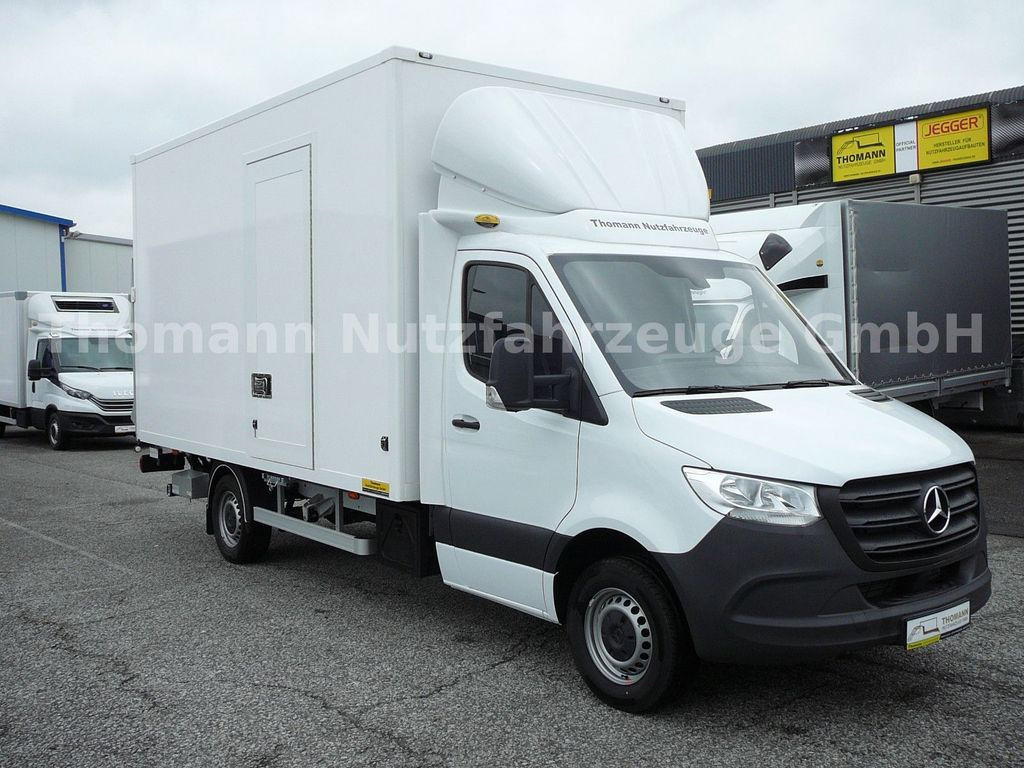 Mercedes-Benz Sprinter 317 CDI Koffer Ultralight LBW Neuheit Mercedes-Benz Sprinter 317 CDI Koffer Ultralight LBW Neuheit - Dostavno vozilo sa zatvorenim sandukom: slika 1 Mercedes-Benz Sprinter 317 CDI Koffer Ultralight LBW Neuheit Mercedes-Benz Sprinter 317 CDI Koffer Ultralight LBW Neuheit - Dostavno vozilo sa zatvorenim sandukom: slika 1