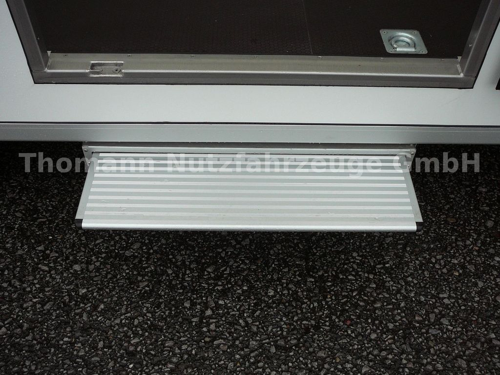 Dostavno vozilo sa zatvorenim sandukom novi Peugeot Boxer Premium Koffer Extra Tief Extra Hoch ! Peugeot Boxer Premium Koffer Extra Tief Extra Hoch !: slika 11 Dostavno vozilo sa zatvorenim sandukom novi Peugeot Boxer Premium Koffer Extra Tief Extra Hoch ! Peugeot Boxer Premium Koffer Extra Tief Extra Hoch !: slika 11