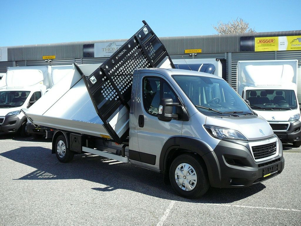 Peugeot Boxer Pritsche 3 Seiten Kipper Premiumaufbau - Dostavno vozilo istovarivač: slika 4 Peugeot Boxer Pritsche 3 Seiten Kipper Premiumaufbau - Dostavno vozilo istovarivač: slika 4