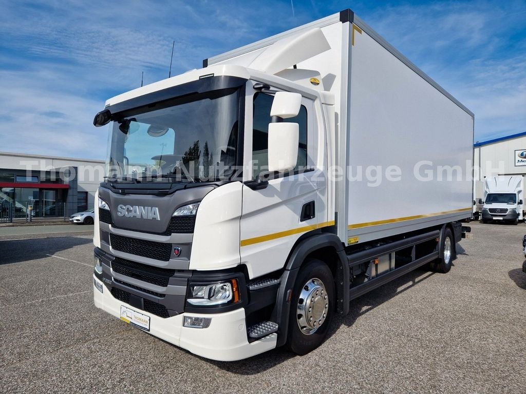 Scania P280 18t Premium Koffer mit BÄR LBW Scania P280 18t Premium Koffer mit BÄR LBW - Kamion sa zatvorenim sandukom: slika 1 Scania P280 18t Premium Koffer mit BÄR LBW Scania P280 18t Premium Koffer mit BÄR LBW - Kamion sa zatvorenim sandukom: slika 1