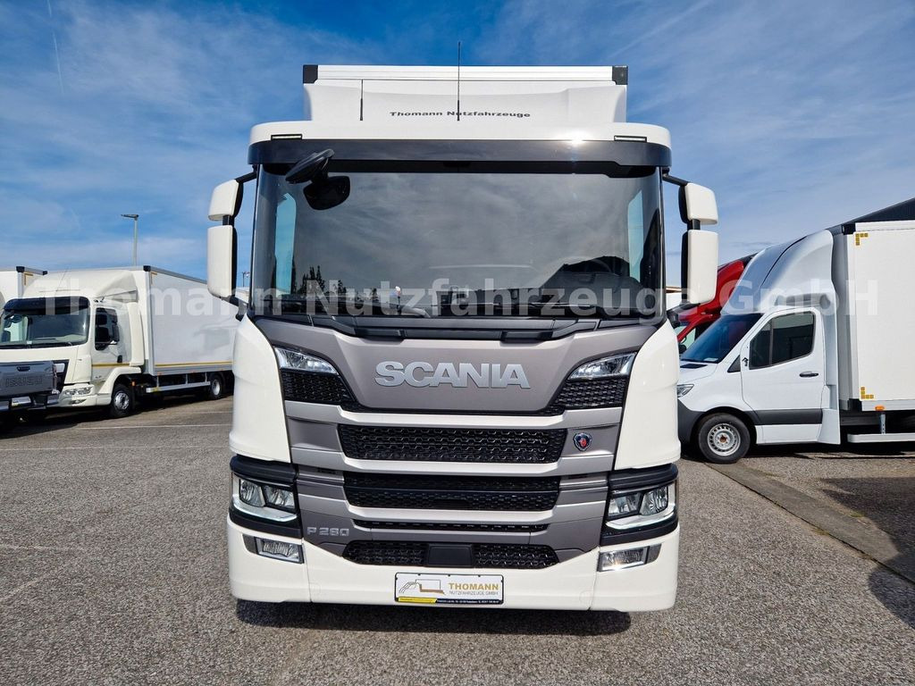 Scania P280 18t Premium Koffer mit BÄR LBW Scania P280 18t Premium Koffer mit BÄR LBW - Kamion sa zatvorenim sandukom: slika 2 Scania P280 18t Premium Koffer mit BÄR LBW Scania P280 18t Premium Koffer mit BÄR LBW - Kamion sa zatvorenim sandukom: slika 2