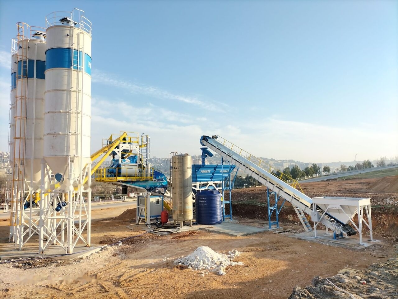 Promax Mobile Concrete Batching Plant PROMAX M100-TWN (100m³/h) - Fabrika betona: slika 1 Promax Mobile Concrete Batching Plant PROMAX M100-TWN (100m³/h) - Fabrika betona: slika 1