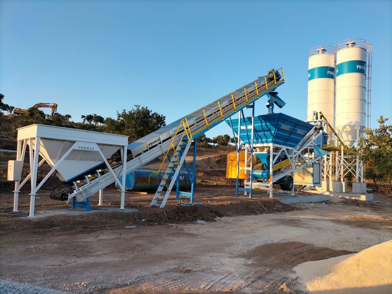 Promax Mobile Concrete Batching Plant PROMAX M60-SNG (60m3/h) - Fabrika betona: slika 1 Promax Mobile Concrete Batching Plant PROMAX M60-SNG (60m3/h) - Fabrika betona: slika 1