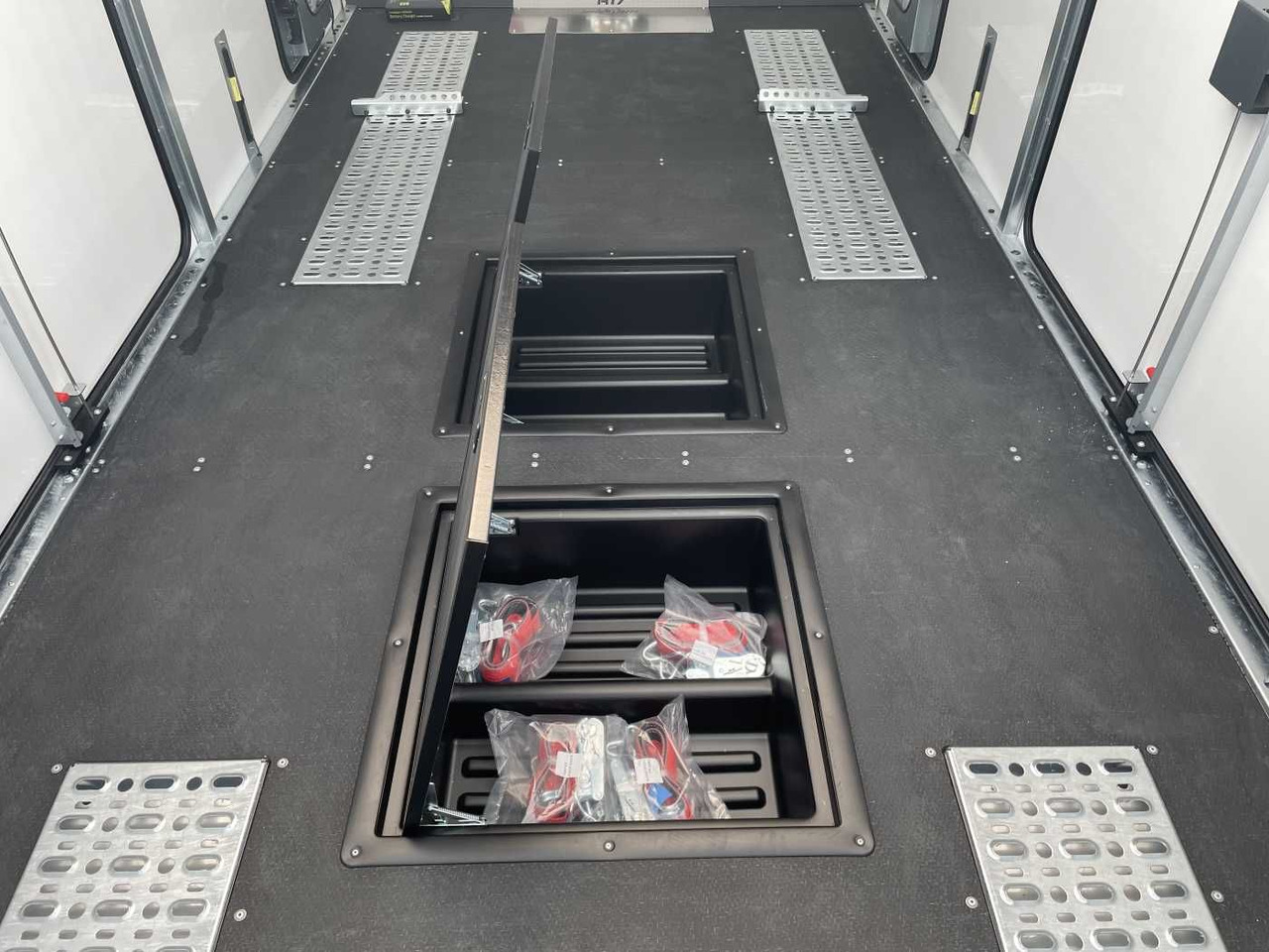 Prikolica za prevoz automobila Brian James Race Transporter 7 / 6,16 m 3.500 kg: slika 7