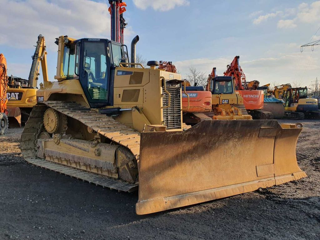 CAT D6N LGP / 7.374h / 6-Wege Klappschild / Bj: 2017 - Buldožer: slika 1 CAT D6N LGP / 7.374h / 6-Wege Klappschild / Bj: 2017 - Buldožer: slika 1