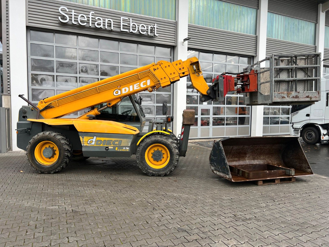 Dieci Icarus 40.16 ET 166 / 4.238 h / 2003 - Teleskopski upravljač: slika 2 Dieci Icarus 40.16 ET 166 / 4.238 h / 2003 - Teleskopski upravljač: slika 2