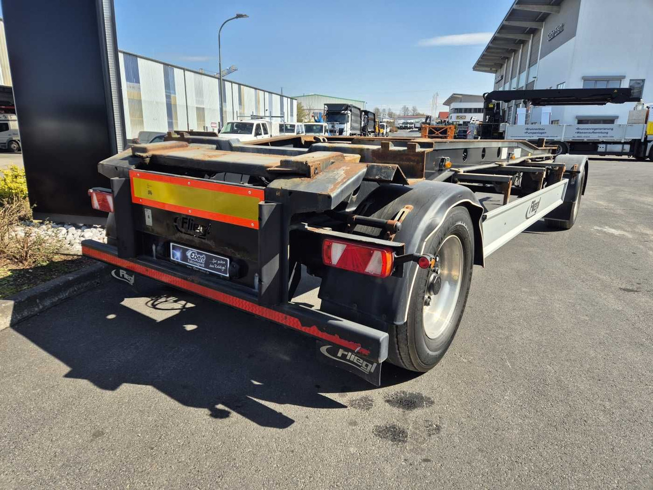 Fliegl ZPS180 Abroll-Container Tropper Pellet-Silo 22m³ Fliegl ZPS180 Abroll-Container Tropper Pellet-Silo 22m³ - Abrol/ Autopodizač prikolica: slika 2 Fliegl ZPS180 Abroll-Container Tropper Pellet-Silo 22m³ Fliegl ZPS180 Abroll-Container Tropper Pellet-Silo 22m³ - Abrol/ Autopodizač prikolica: slika 2