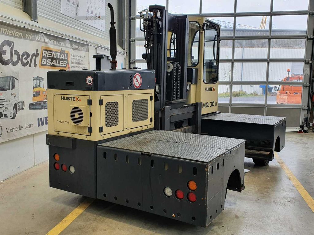 Hubtex MQ 30 H Hybrid / 748h! / Diesel + Elektro Hubtex MQ 30 H Hybrid / 748h! / Diesel + Elektro - Bočni utovarivač: slika 2 Hubtex MQ 30 H Hybrid / 748h! / Diesel + Elektro Hubtex MQ 30 H Hybrid / 748h! / Diesel + Elektro - Bočni utovarivač: slika 2