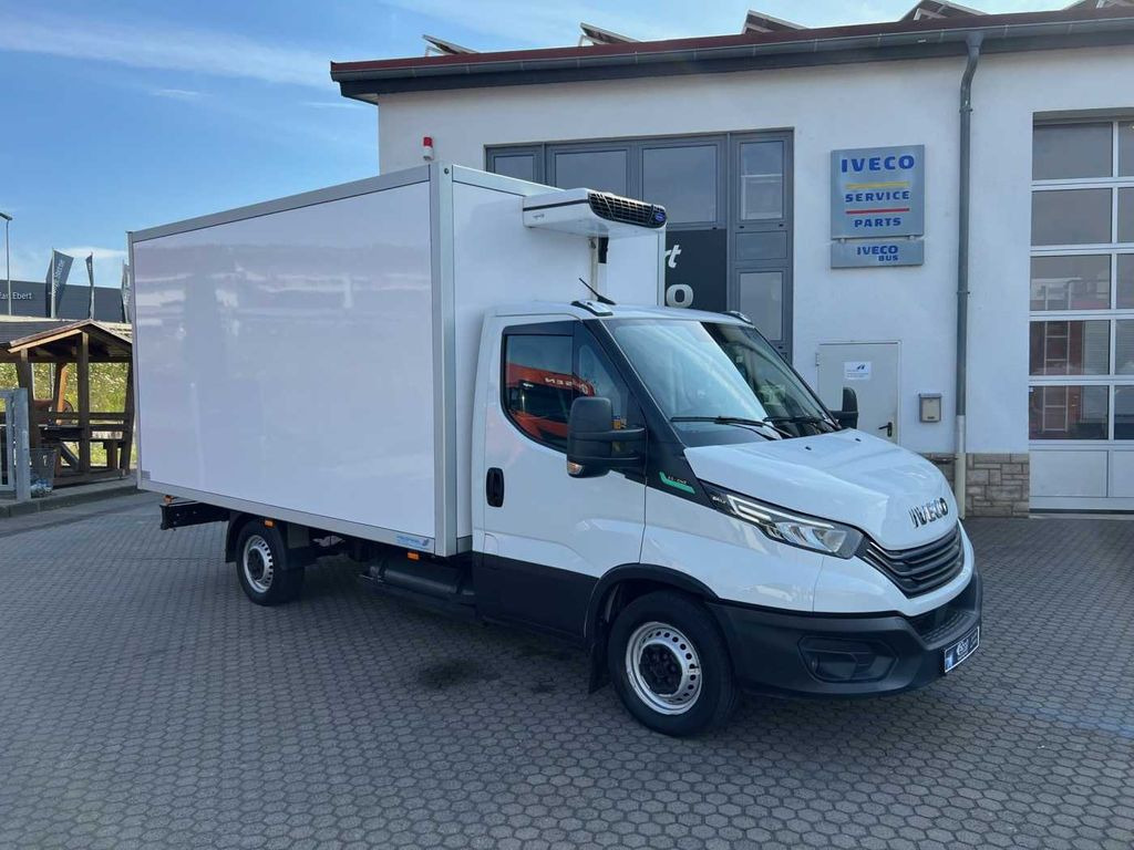 Iveco 35S14 A8 CNG Koffer *3-Sitze*Klima*Automatik* Iveco 35S14 A8 CNG Koffer *3-Sitze*Klima*Automatik* - Dostavno vozilo hladnjača: slika 2 Iveco 35S14 A8 CNG Koffer *3-Sitze*Klima*Automatik* Iveco 35S14 A8 CNG Koffer *3-Sitze*Klima*Automatik* - Dostavno vozilo hladnjača: slika 2