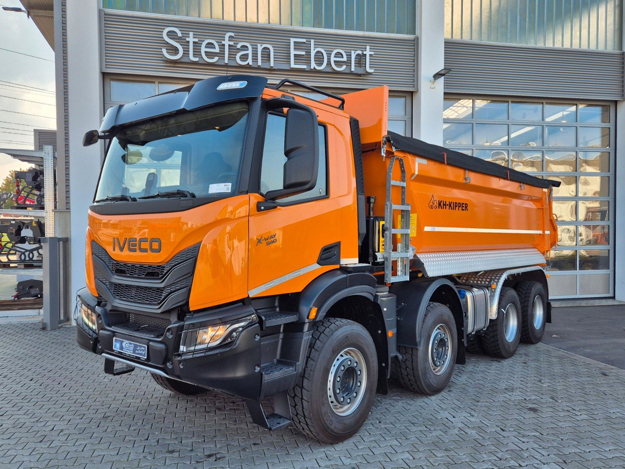 Iveco AD360X54Z HR OFF 8x4 Intarder AHK - Kamion za utovaranje kontejnera: slika 2 Iveco AD360X54Z HR OFF 8x4 Intarder AHK - Kamion za utovaranje kontejnera: slika 2