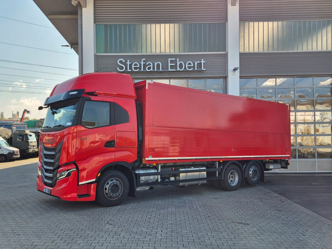 Iveco AS260S50Y/FS Schwenkwand LBW 2xAHK CAM Intarder - Kamion za prevoz boca: slika 3 Iveco AS260S50Y/FS Schwenkwand LBW 2xAHK CAM Intarder - Kamion za prevoz boca: slika 3