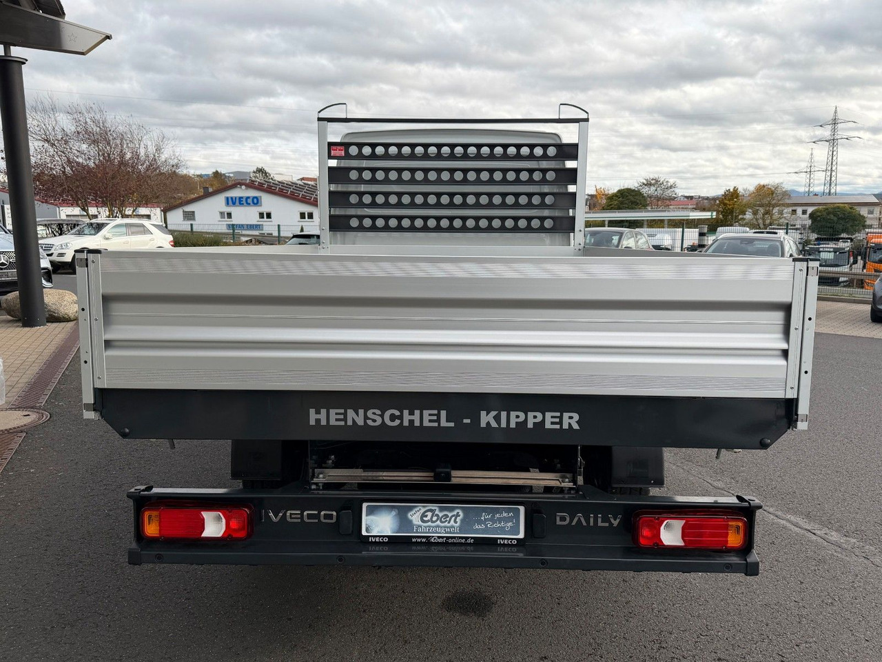 Iveco Daily 35S14 A8*R3.450mm*Automatik*Kamera*2Sitze* - Dostavno vozilo istovarivač: slika 5 Iveco Daily 35S14 A8*R3.450mm*Automatik*Kamera*2Sitze* - Dostavno vozilo istovarivač: slika 5