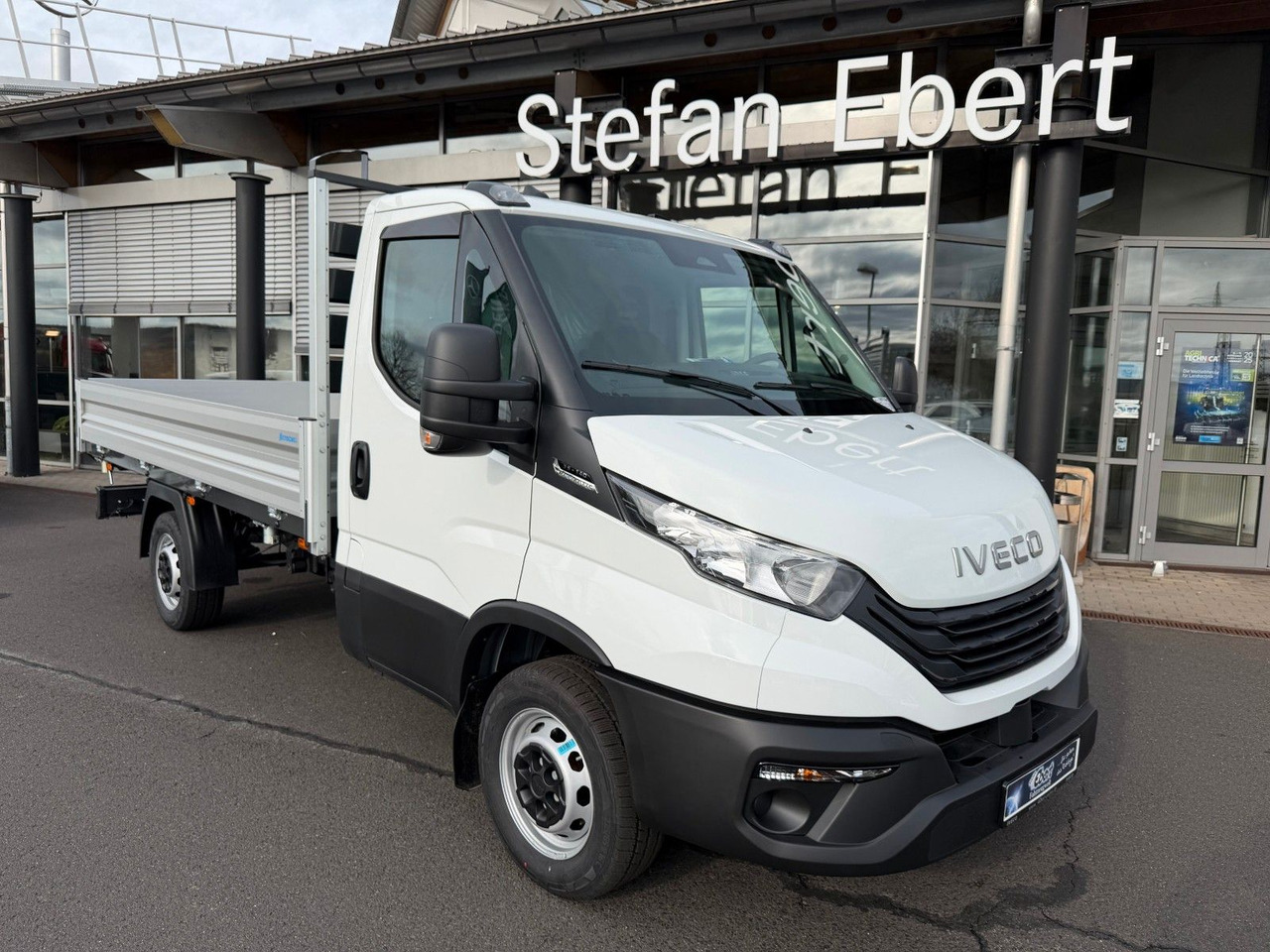 Iveco Daily 35S14 A8*R3.450mm*Automatik*Kamera*2Sitze* - Dostavno vozilo istovarivač: slika 1 Iveco Daily 35S14 A8*R3.450mm*Automatik*Kamera*2Sitze* - Dostavno vozilo istovarivač: slika 1