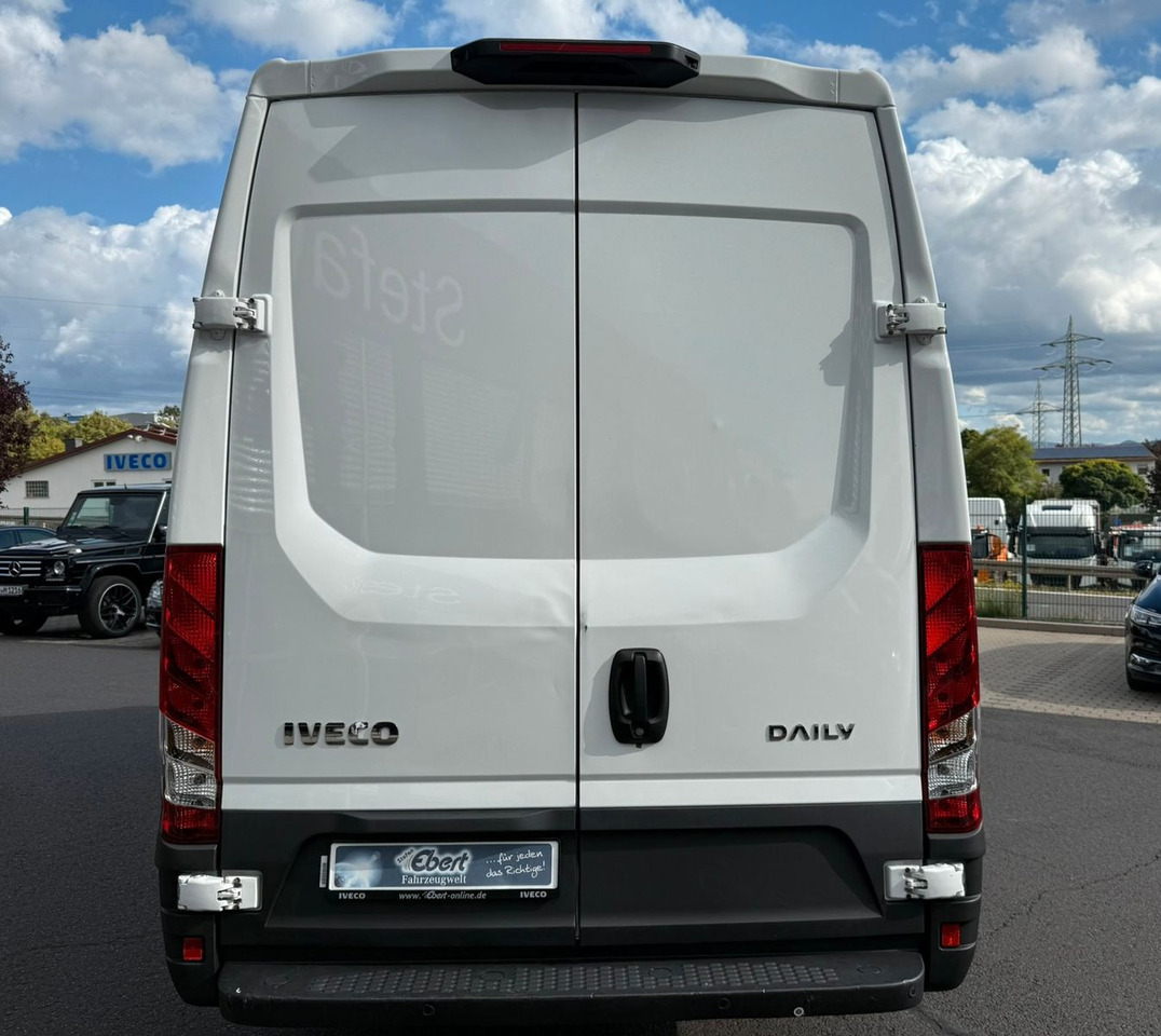 Iveco Daily 35S16 V *Klima*R4.100mm* - Furgon: slika 5 Iveco Daily 35S16 V *Klima*R4.100mm* - Furgon: slika 5