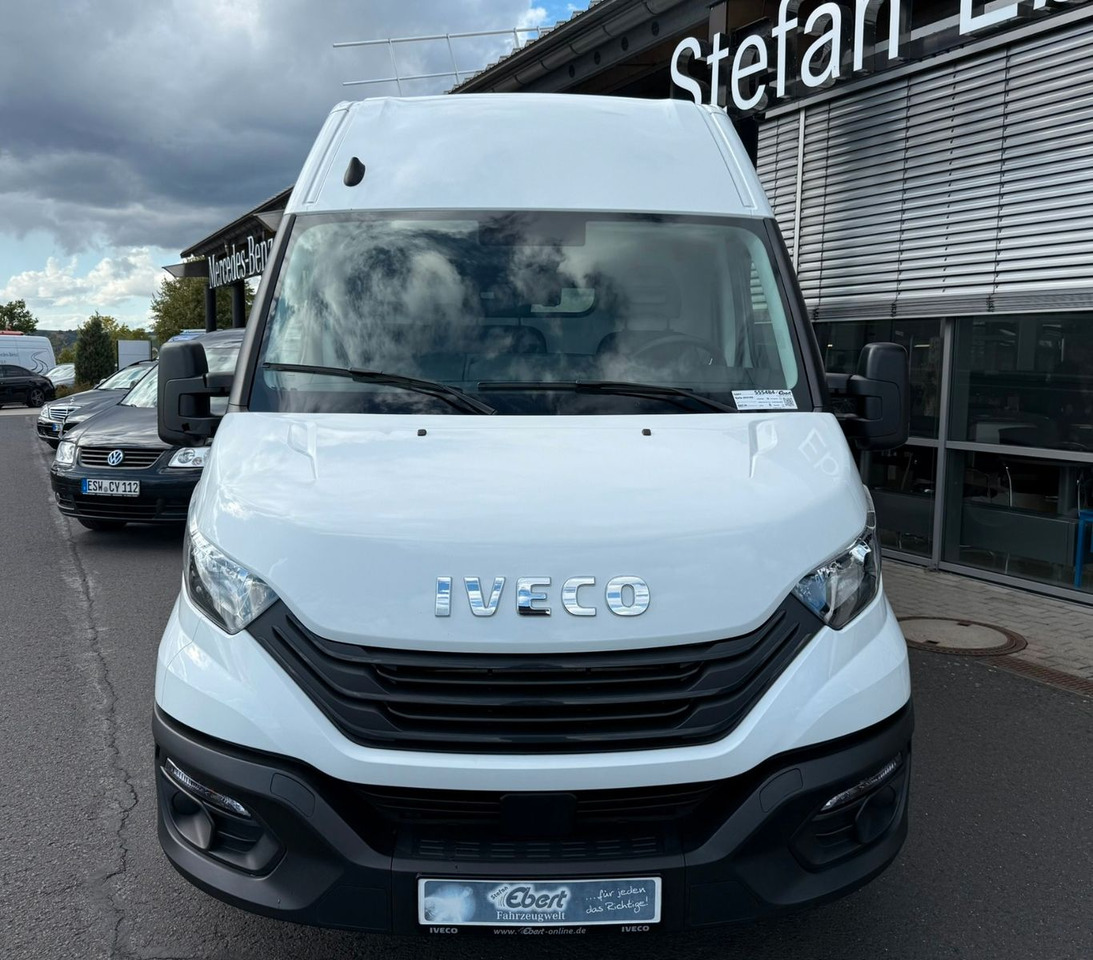 Iveco Daily 35S16 V *Klima*R4.100mm* - Furgon: slika 2 Iveco Daily 35S16 V *Klima*R4.100mm* - Furgon: slika 2
