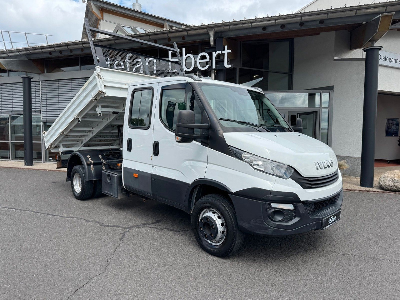Iveco Daily 60C18H Kipper *R3.750mm*2xAHK*Automatik* - Dostavno vozilo istovarivač, Dostavno vozilo sa duplom kabinom: slika 1 Iveco Daily 60C18H Kipper *R3.750mm*2xAHK*Automatik* - Dostavno vozilo istovarivač, Dostavno vozilo sa duplom kabinom: slika 1