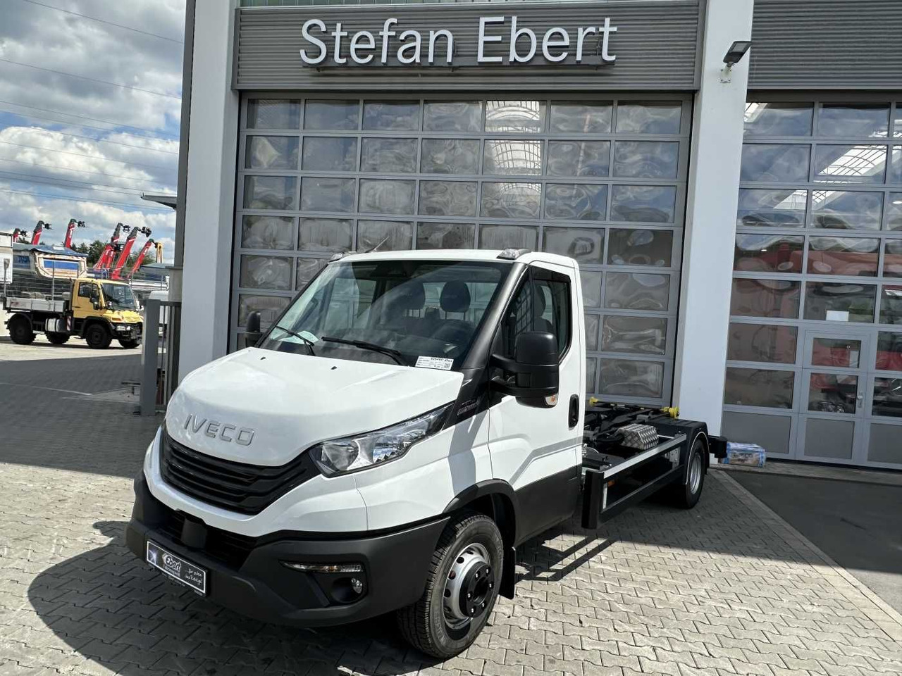 Iveco Daily 70C18 *R4100mm*Automatik*2xAHK*Luft* - Kamion sa hidrauličnom kukom: slika 1 Iveco Daily 70C18 *R4100mm*Automatik*2xAHK*Luft* - Kamion sa hidrauličnom kukom: slika 1