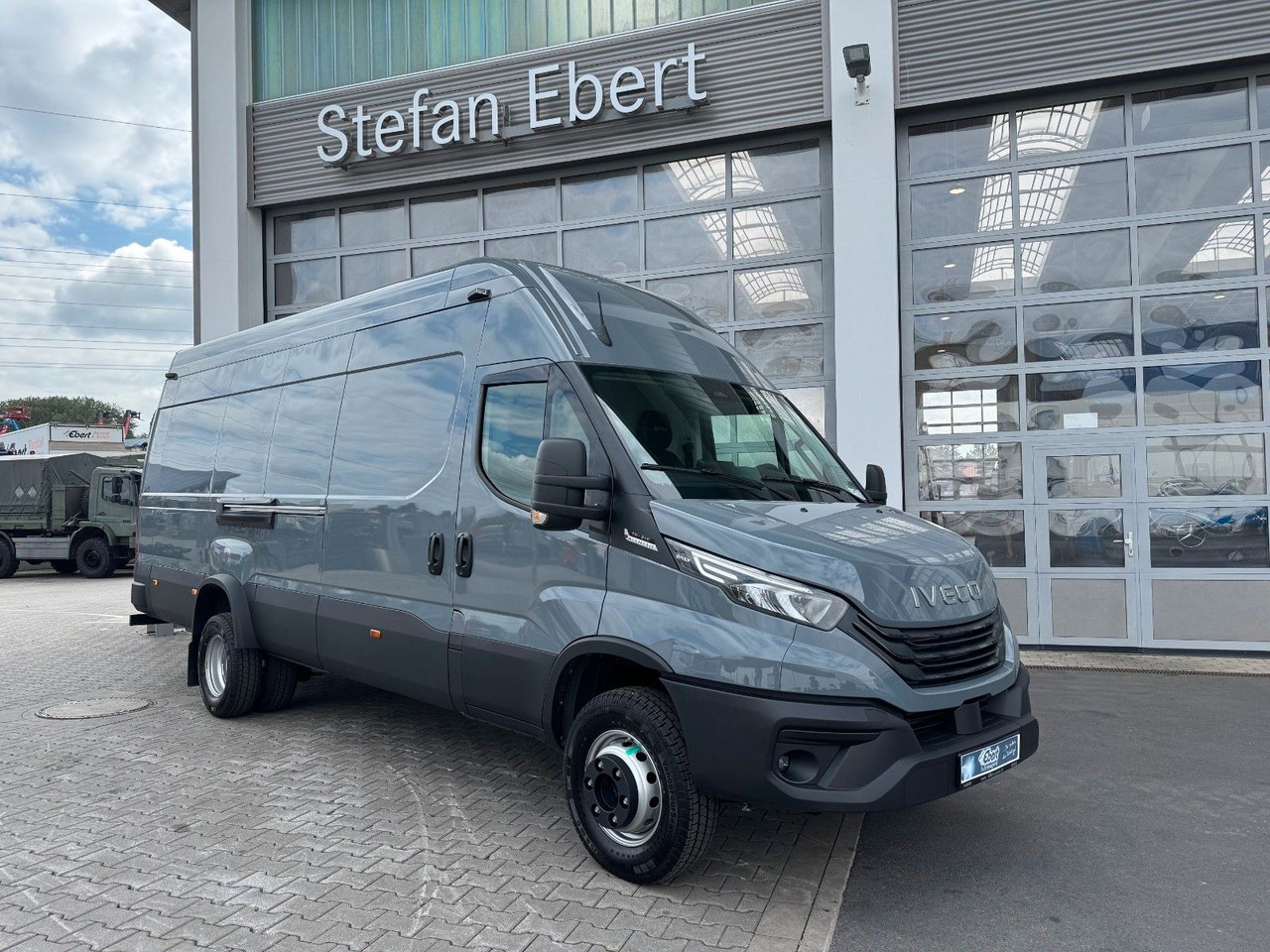 Iveco Daily 70C21 3.0L *L4*H3*Automatik*LED*Luft* 2x - Furgon: slika 1 Iveco Daily 70C21 3.0L *L4*H3*Automatik*LED*Luft* 2x - Furgon: slika 1