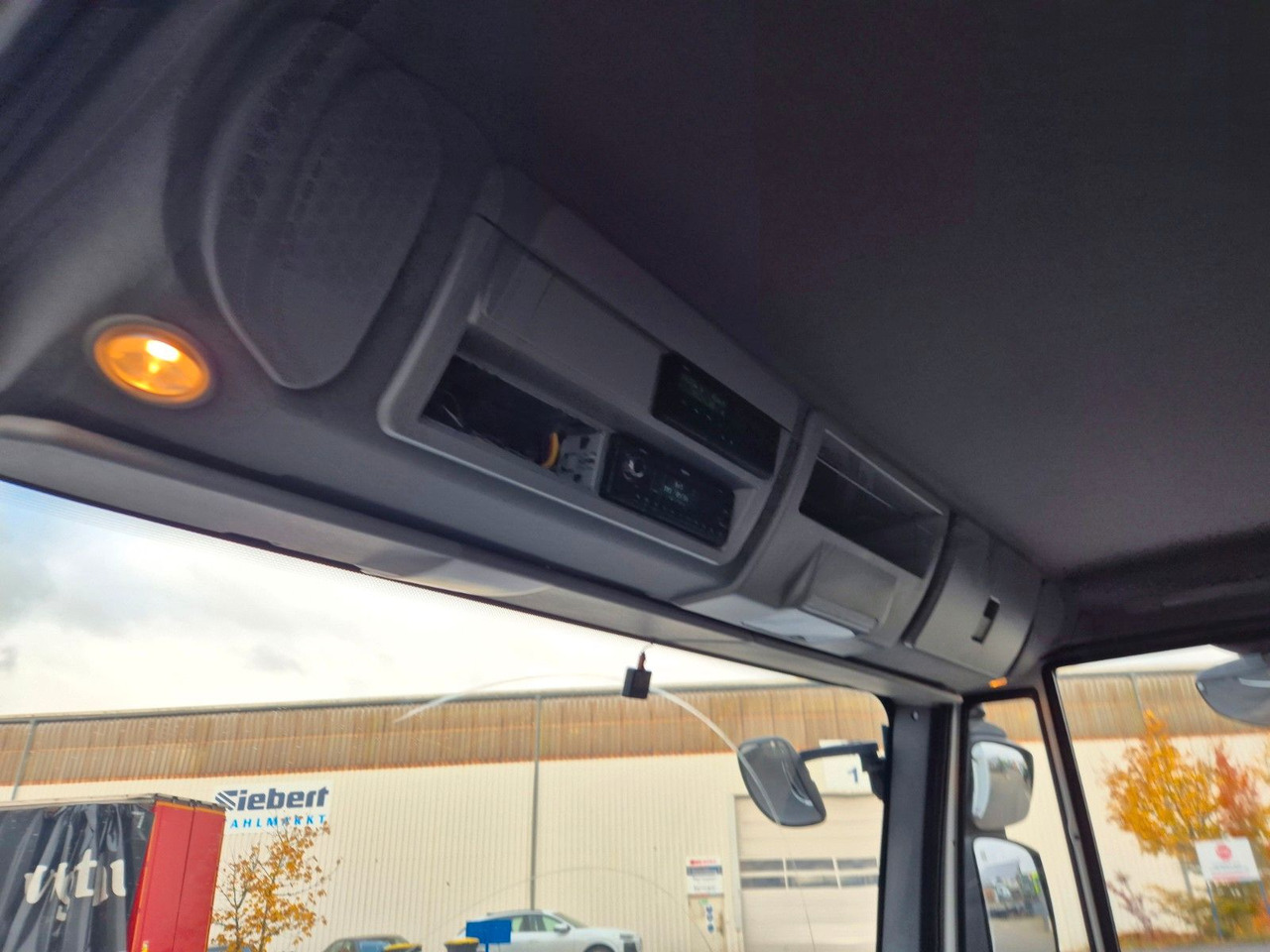 Dostavno vozilo sa zatvorenim sandukom Iveco Eurocargo 75-210 Koffer LBW: slika 25