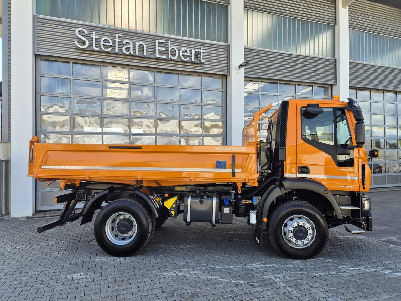 Iveco Eurocargo ML150E28W 4x4 Winterdienst Vorb. 2xAHK - Istovarivač: slika 5 Iveco Eurocargo ML150E28W 4x4 Winterdienst Vorb. 2xAHK - Istovarivač: slika 5