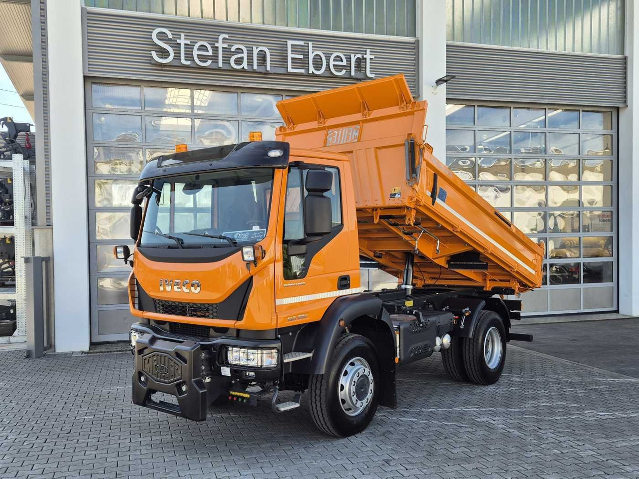 Iveco Eurocargo ML150E28W 4x4 Winterdienst Vorb. 2xAHK - Istovarivač: slika 1 Iveco Eurocargo ML150E28W 4x4 Winterdienst Vorb. 2xAHK - Istovarivač: slika 1