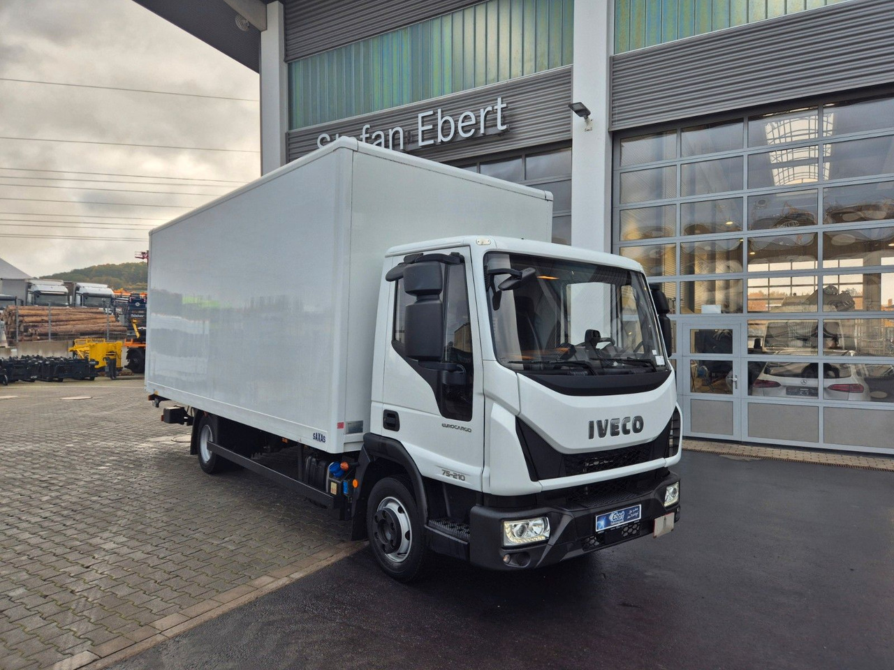 Iveco Eurocargo ML75E21 LBW Klima 3 Sitze - Dostavno vozilo sa zatvorenim sandukom: slika 2 Iveco Eurocargo ML75E21 LBW Klima 3 Sitze - Dostavno vozilo sa zatvorenim sandukom: slika 2