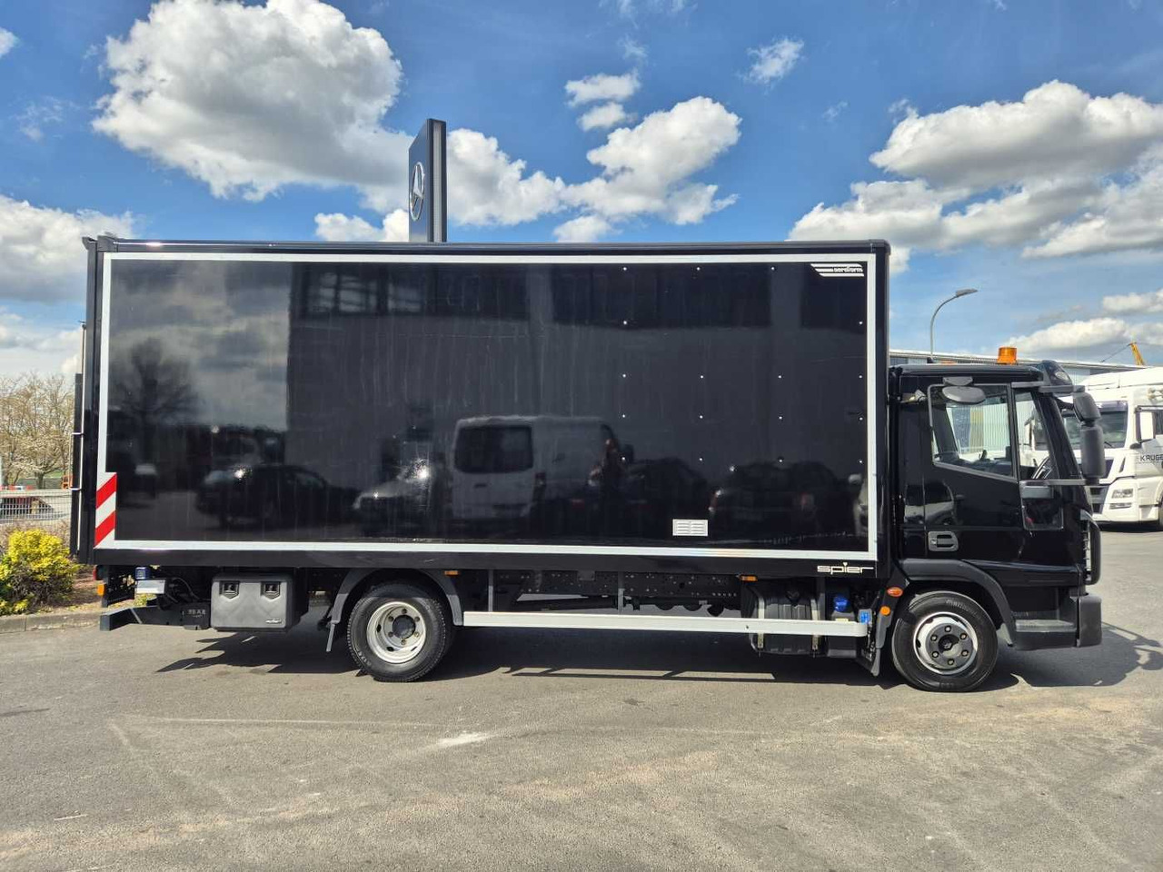 Iveco Eurocargo ML80E21/P LBW Bär 1.500kg 2x AHK - Dostavno vozilo sa zatvorenim sandukom: slika 4 Iveco Eurocargo ML80E21/P LBW Bär 1.500kg 2x AHK - Dostavno vozilo sa zatvorenim sandukom: slika 4