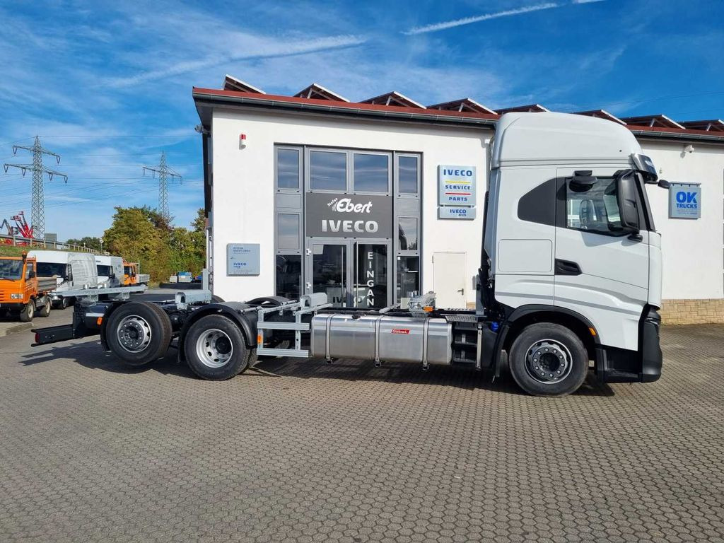 Iveco S-Way AS260S46 6x2 BDF-Wechsler Intarder 2x vorh Iveco S-Way AS260S46 6x2 BDF-Wechsler Intarder 2x vorh - Kamion za prevoz kontejnera/ Kamion sa promenjivim sandukom: slika 3 Iveco S-Way AS260S46 6x2 BDF-Wechsler Intarder 2x vorh Iveco S-Way AS260S46 6x2 BDF-Wechsler Intarder 2x vorh - Kamion za prevoz kontejnera/ Kamion sa promenjivim sandukom: slika 3