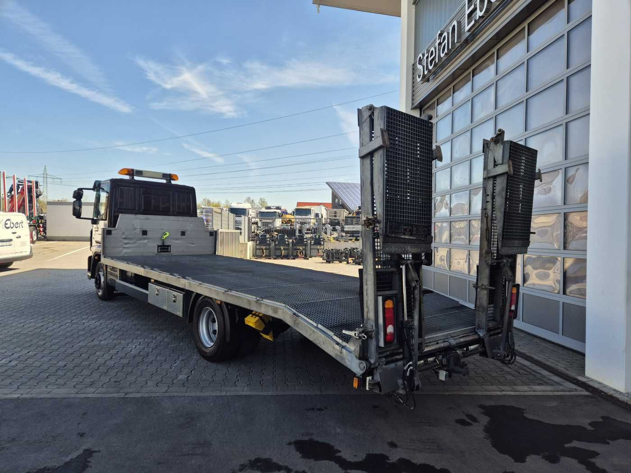 Kamion Iveco Eurocargo ML140E25/P Maschinentransporter Winde: slika 6