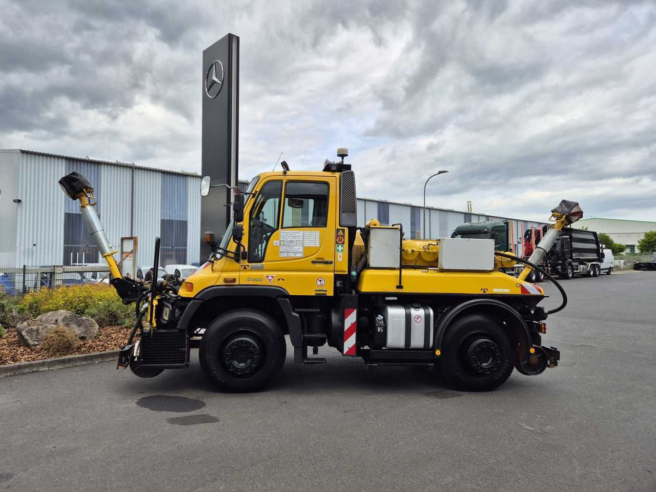 Unimog U400 4x4 Zweiwege ZAGRO 800t/52 Achsen Funk - Kamion: slika 4 Unimog U400 4x4 Zweiwege ZAGRO 800t/52 Achsen Funk - Kamion: slika 4