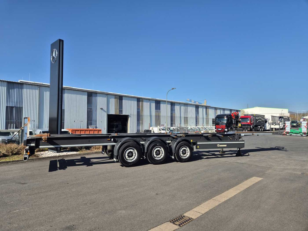 Krone SD BDF BPW-Achsen Liftachse mitte Container - Poluprikolica za prevoz kontejnera/ Poluprikolica sa promenjivim sandukom: slika 4 Krone SD BDF BPW-Achsen Liftachse mitte Container - Poluprikolica za prevoz kontejnera/ Poluprikolica sa promenjivim sandukom: slika 4
