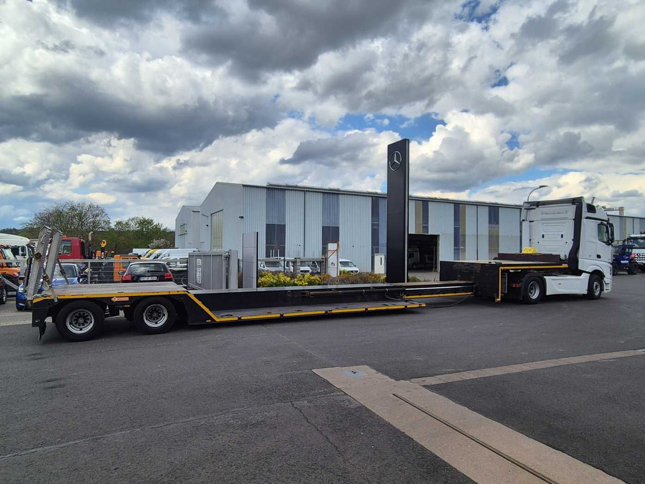 LinTrailers S2A 14 LSDN Teleskopierbar BPW-Achsen 57.000km - Niska poluprikolica za prevoz: slika 5 LinTrailers S2A 14 LSDN Teleskopierbar BPW-Achsen 57.000km - Niska poluprikolica za prevoz: slika 5