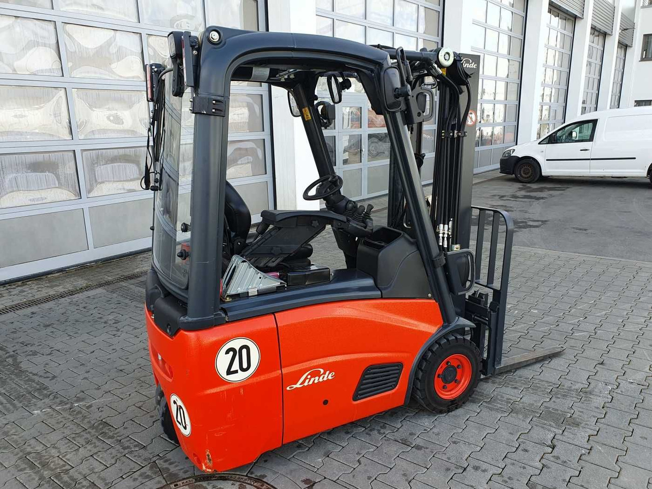 Linde E14 - 01 / 2024 / Duplex: 4.10m! / SS / nur 534h - Električni viljuškar: slika 4 Linde E14 - 01 / 2024 / Duplex: 4.10m! / SS / nur 534h - Električni viljuškar: slika 4