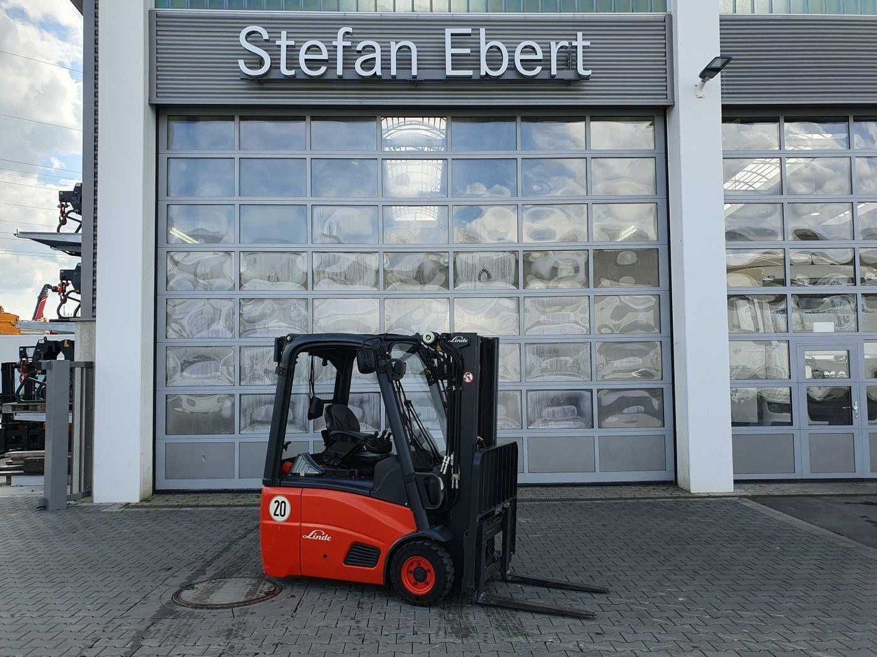 Linde E14 - 01 / 2024 / Duplex: 4.10m! / SS / nur 534h - Električni viljuškar: slika 1 Linde E14 - 01 / 2024 / Duplex: 4.10m! / SS / nur 534h - Električni viljuškar: slika 1