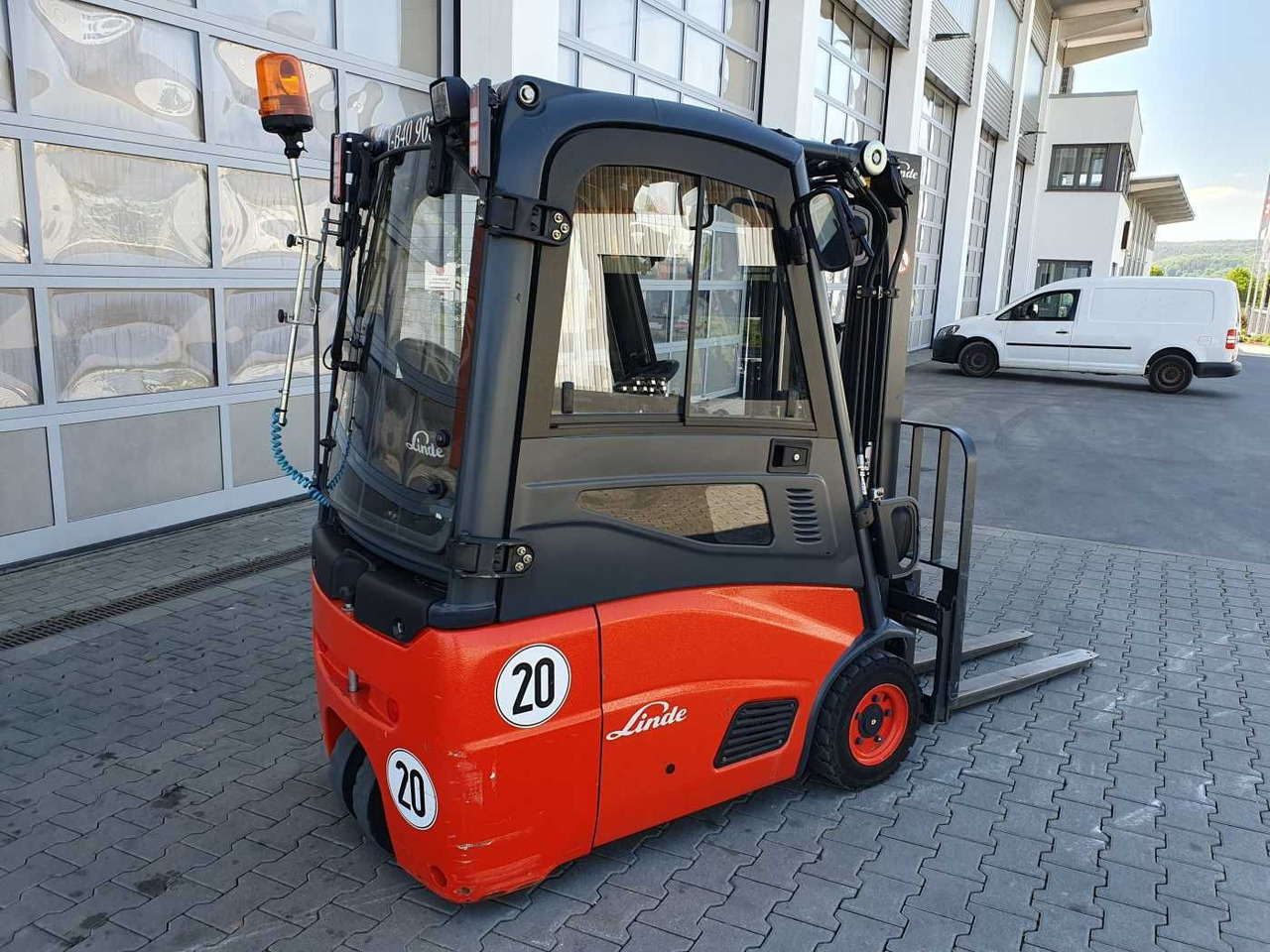 Linde E14 - 01 / Triplex: 4.10m! / SS / nur 1.003h! - Električni viljuškar: slika 3 Linde E14 - 01 / Triplex: 4.10m! / SS / nur 1.003h! - Električni viljuškar: slika 3