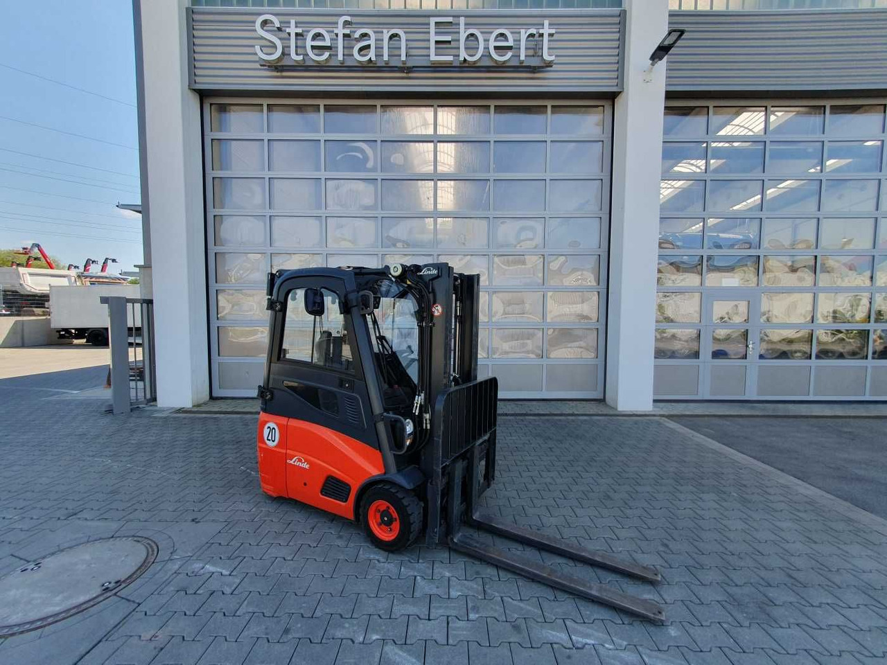 Linde E14 - 01 / Triplex: 4.10m! / SS / nur 1.003h! - Električni viljuškar: slika 1 Linde E14 - 01 / Triplex: 4.10m! / SS / nur 1.003h! - Električni viljuškar: slika 1