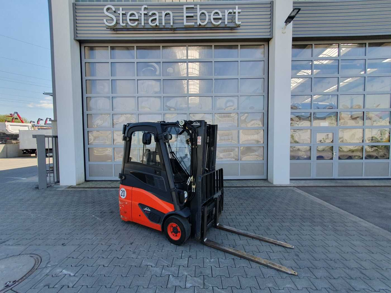 Linde E14 - 01 / Triplex: 4.10m! / SS / nur 2.899h! - Električni viljuškar: slika 1 Linde E14 - 01 / Triplex: 4.10m! / SS / nur 2.899h! - Električni viljuškar: slika 1
