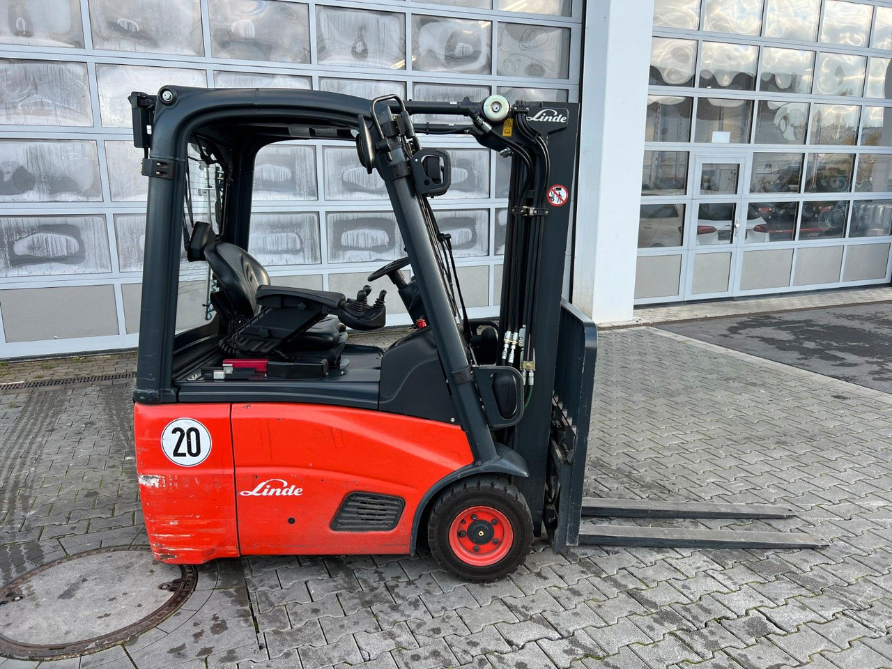 Linde E14 - 01 / Triplex: 4.10m! / SS / nur 986h! - Električni viljuškar: slika 3 Linde E14 - 01 / Triplex: 4.10m! / SS / nur 986h! - Električni viljuškar: slika 3